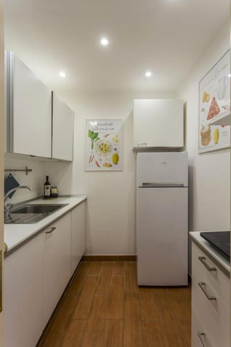 Dimora Donna Vittoria Apartment Бари Екстериор снимка