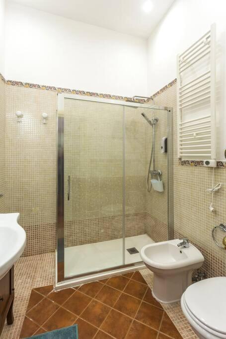Dimora Donna Vittoria Apartment Бари Екстериор снимка
